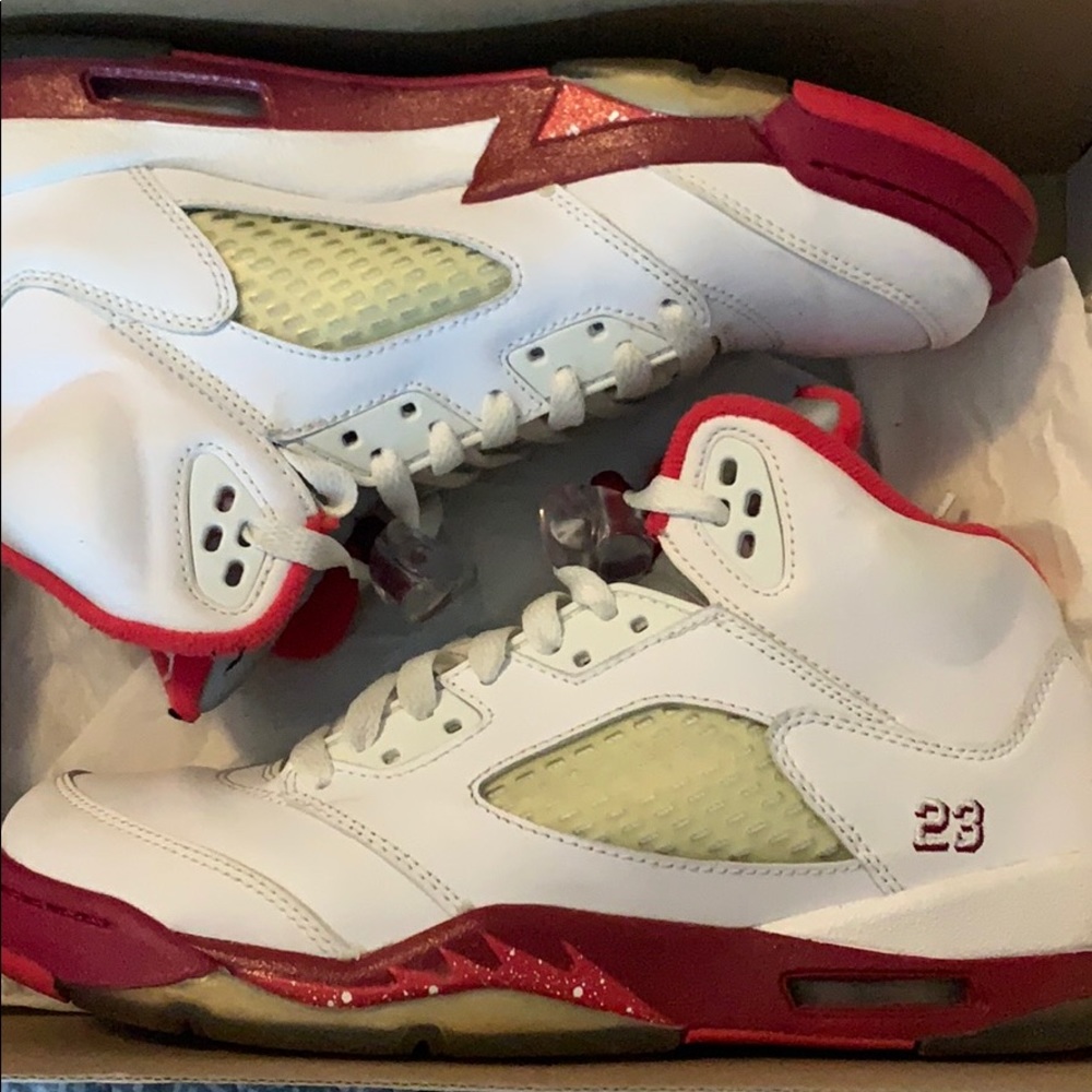 Sneakers - Picture 2 of 3